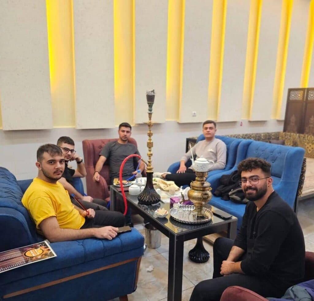 کافه رستوران قلعه وحدت در ماکو