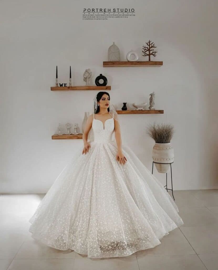 مزون لباس عروس الین در اهواز