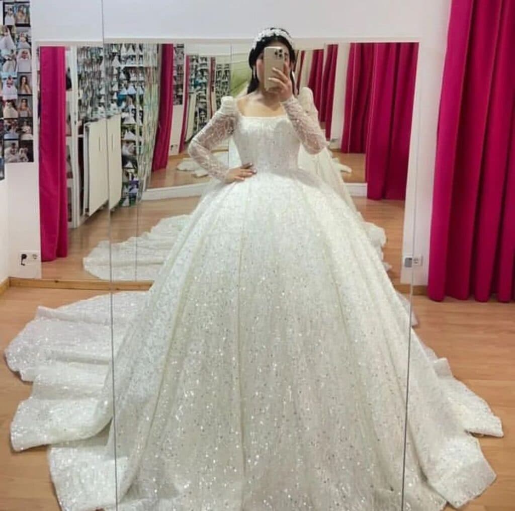 مزون لباس عروس الین در اهواز