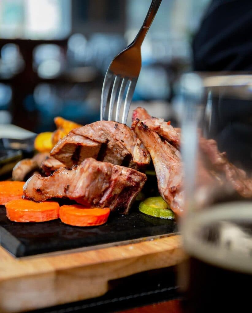 خانه استیک عاج در تبریز