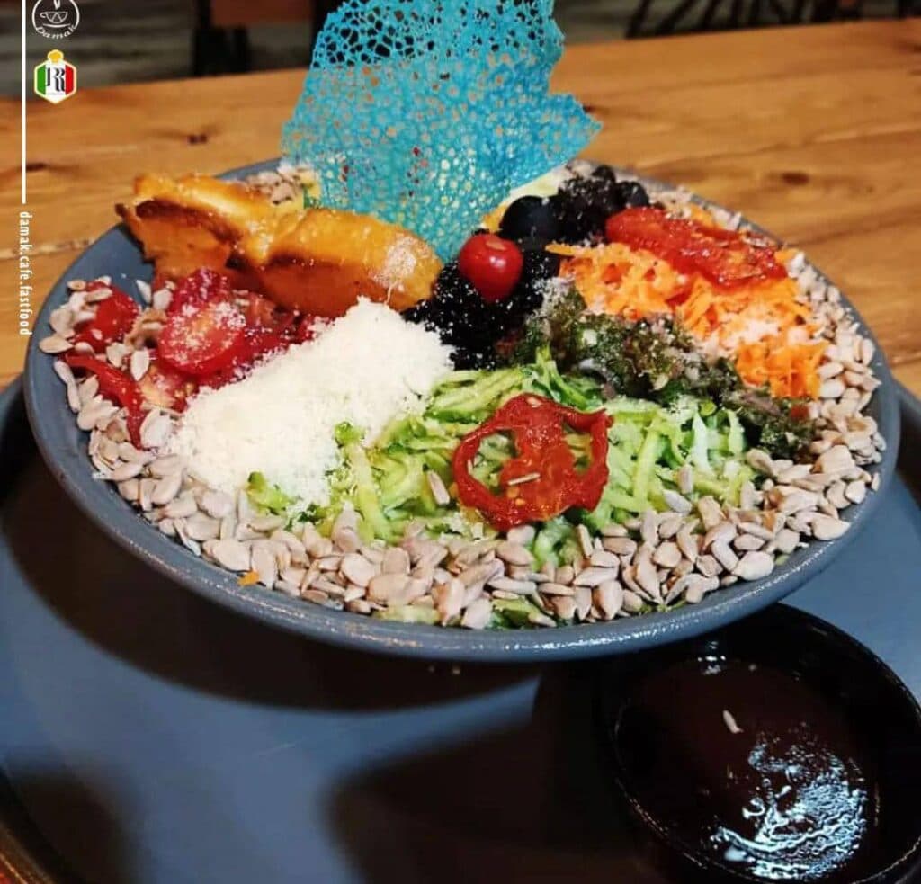 کافه رستوران داماک در جم