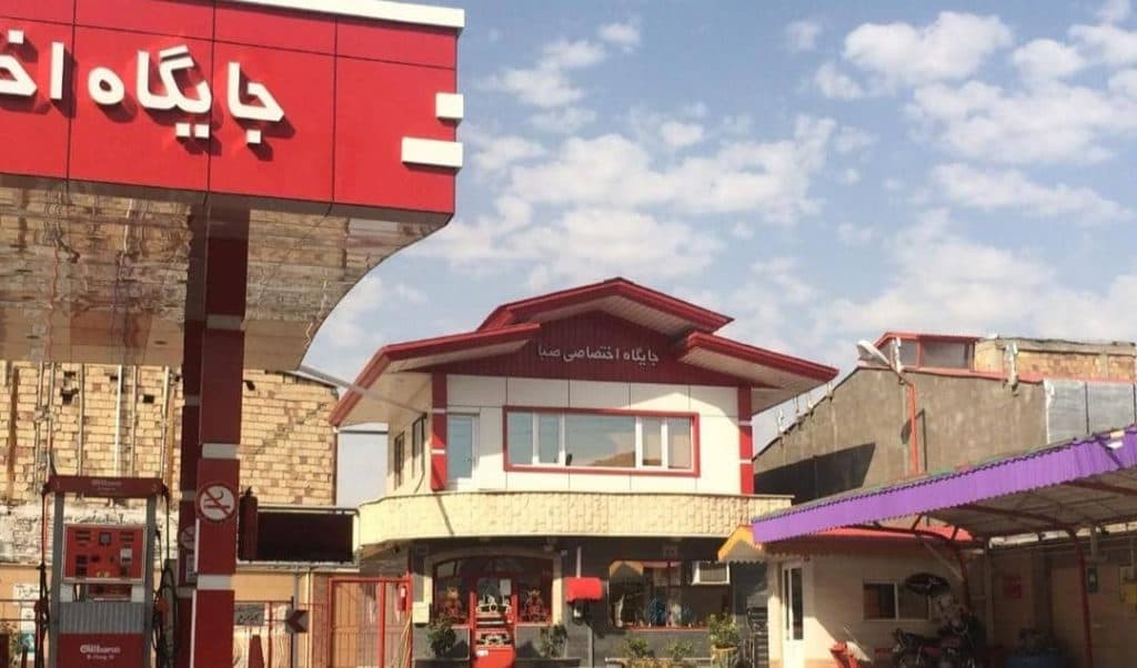 اجرا جوشکاری شیروانی آسمان سرا قاسمی در میانه