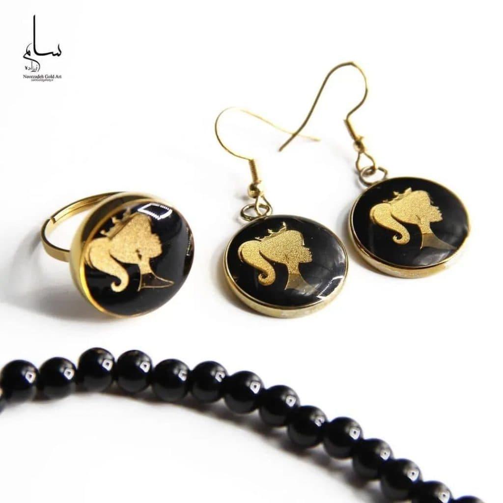 گالری تابلو و اکسسوری ورق طلا سام نورزاده در تهران