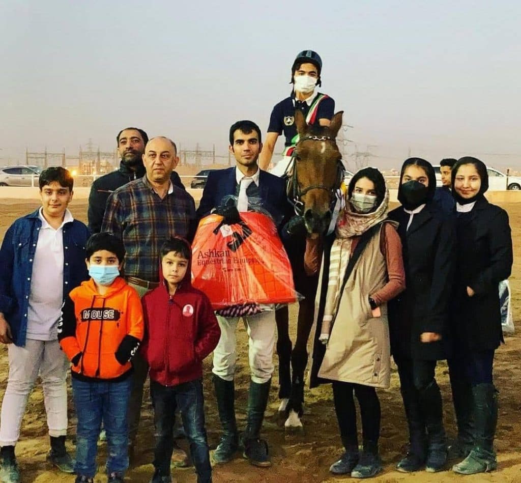 مجموعه سوارکاری و تفریحی پرتوسبز در تفت