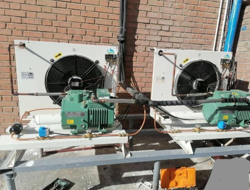 نصب سردخانه و صنایع برودتی دی سرما در تهران