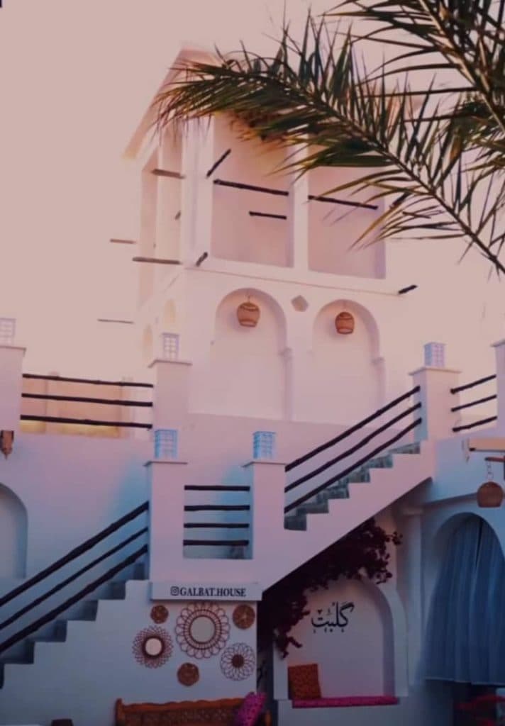 اقامتگاه بومگردی گلبت در بندر کنگ