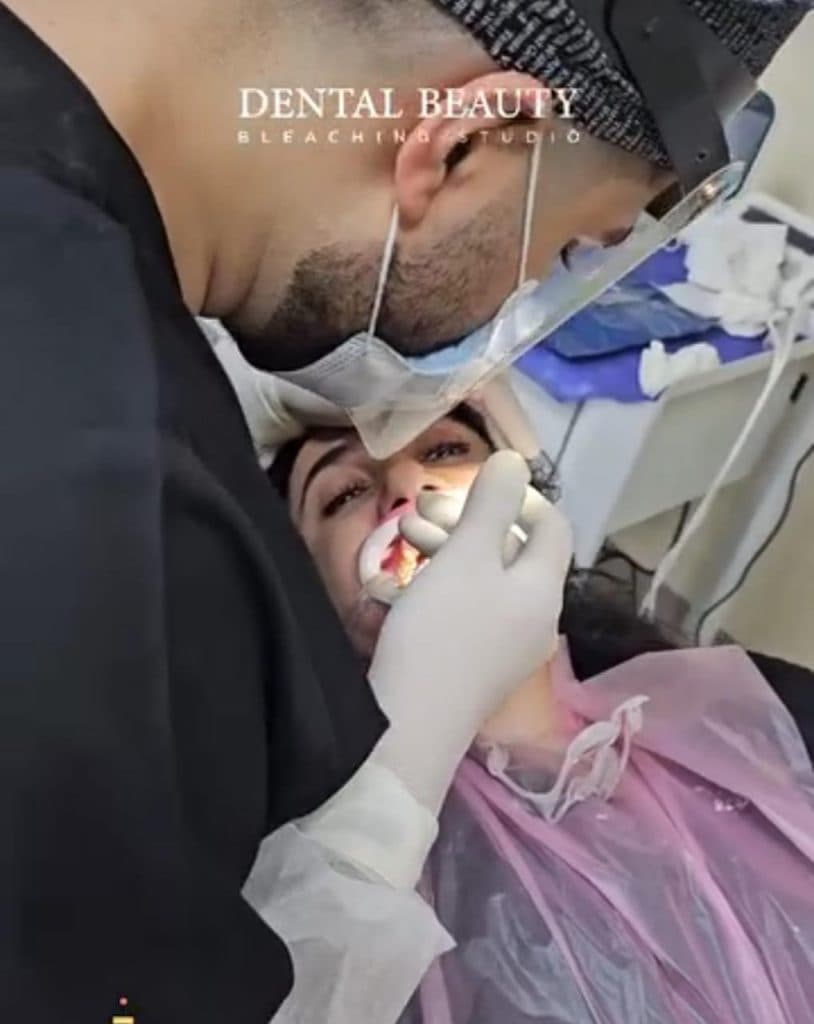 مرکز تخصصی ایمپلنت و زیبایی دندان دکتر نیما اصلاح نیا در رشت