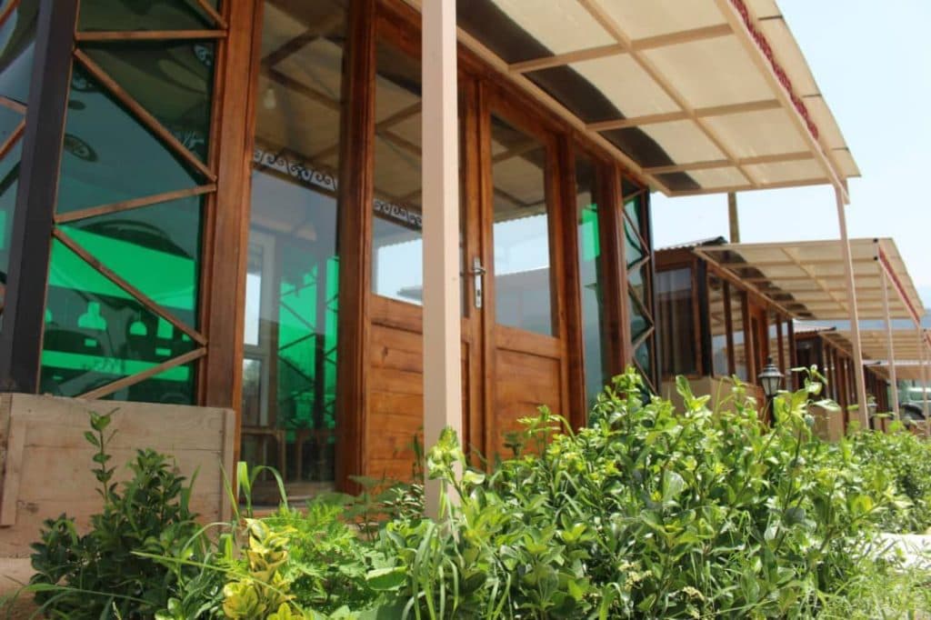 اقامتگاه بومگردی ارمغان طبیعت در ایلوار گرگان