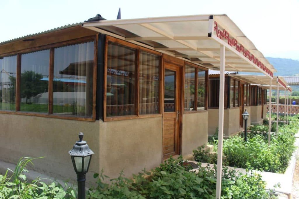 اقامتگاه بومگردی ارمغان طبیعت در ایلوار گرگان