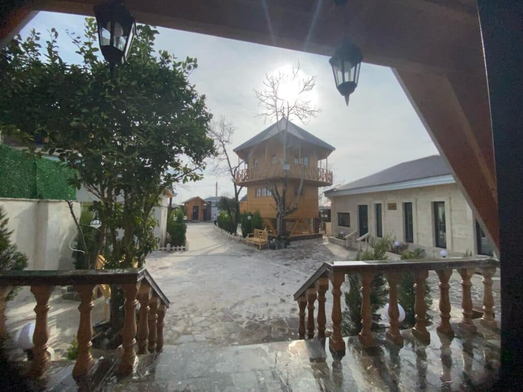 خانه سنتی نیما و نیکان در رشت