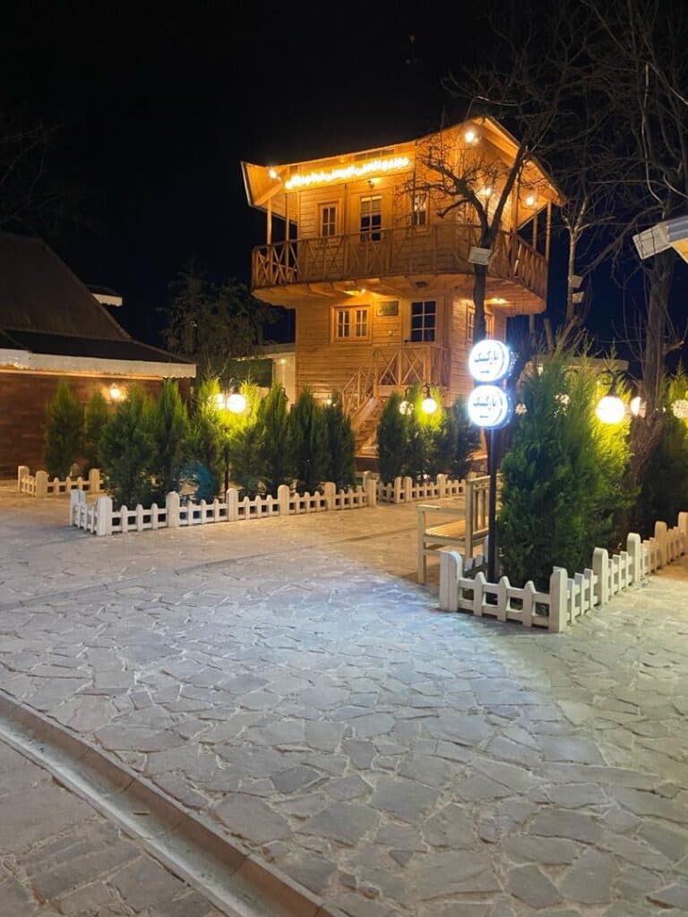 خانه سنتی نیما و نیکان در رشت