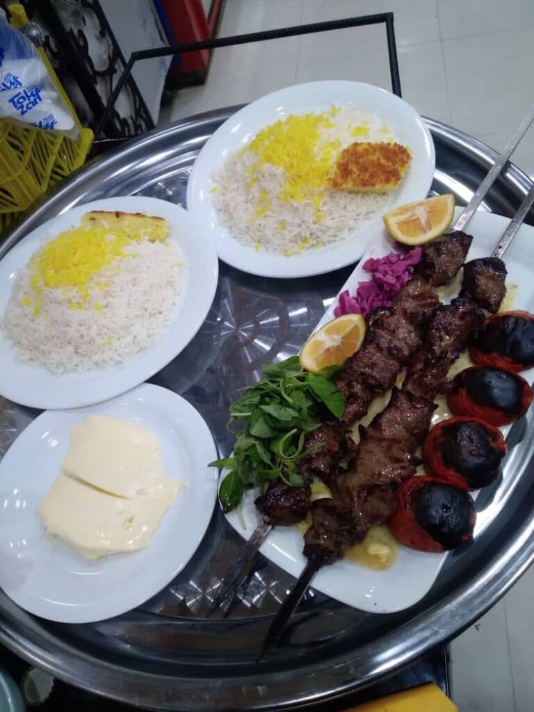 رستوران امیرخان در اردبیل