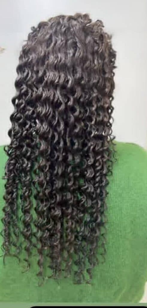 مرکز تخصصی کراتین و فر دائم مو فروزان حیدری در ورزنه