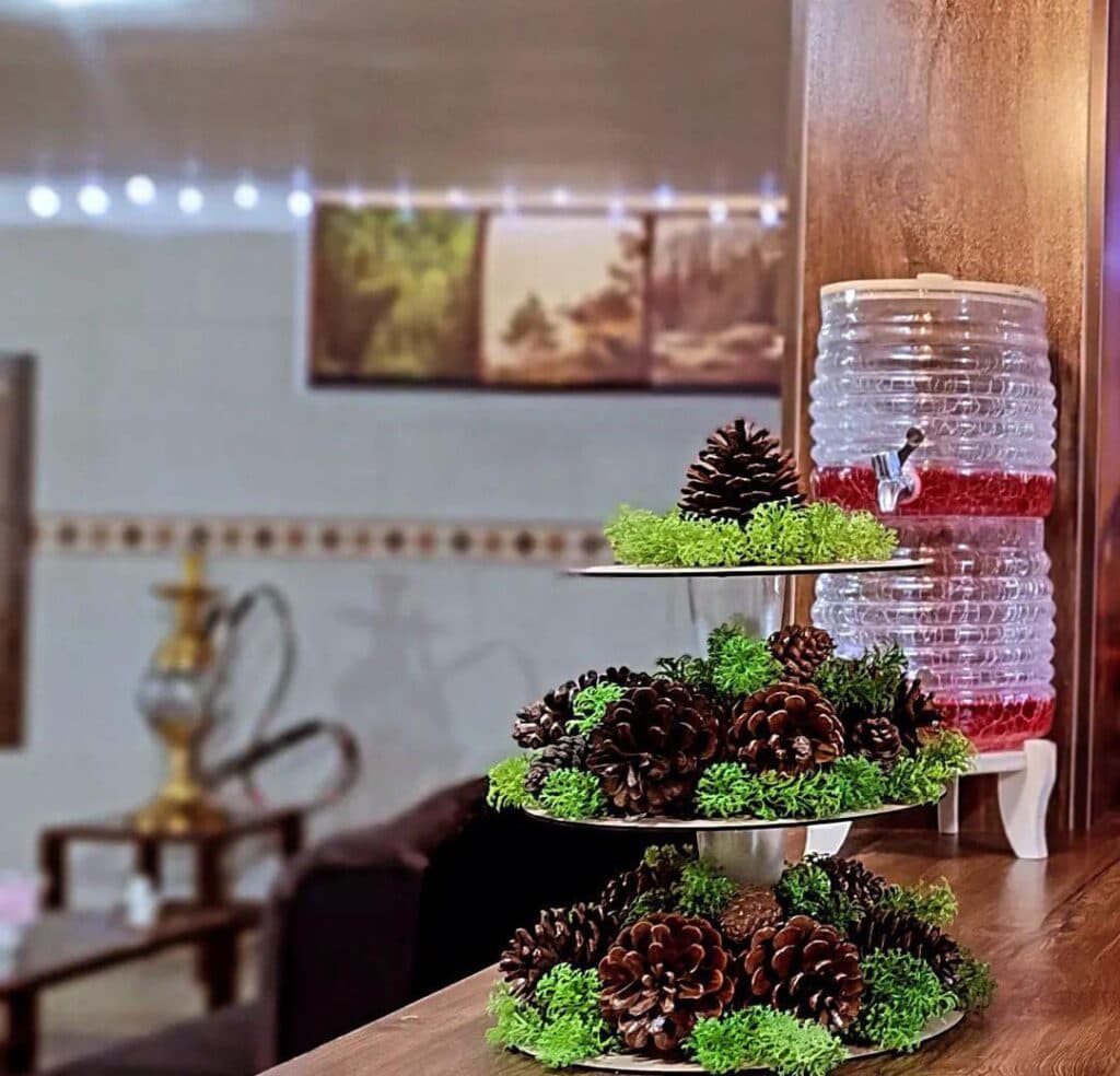 کافه کاج در رفسنجان