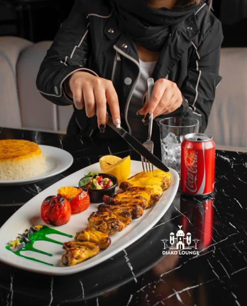 کافه رستوران دیاکو در کرج