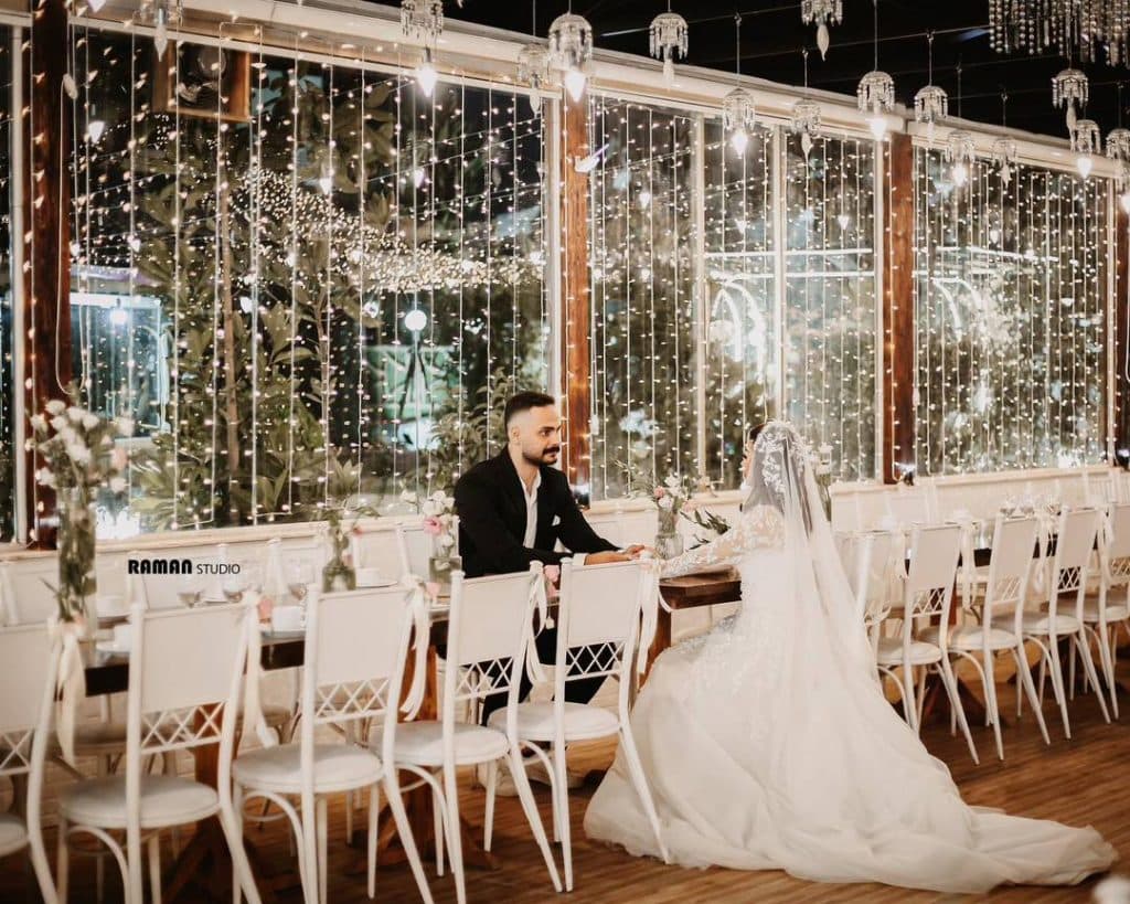 باغ تالار ققنوس گیلان در شفت