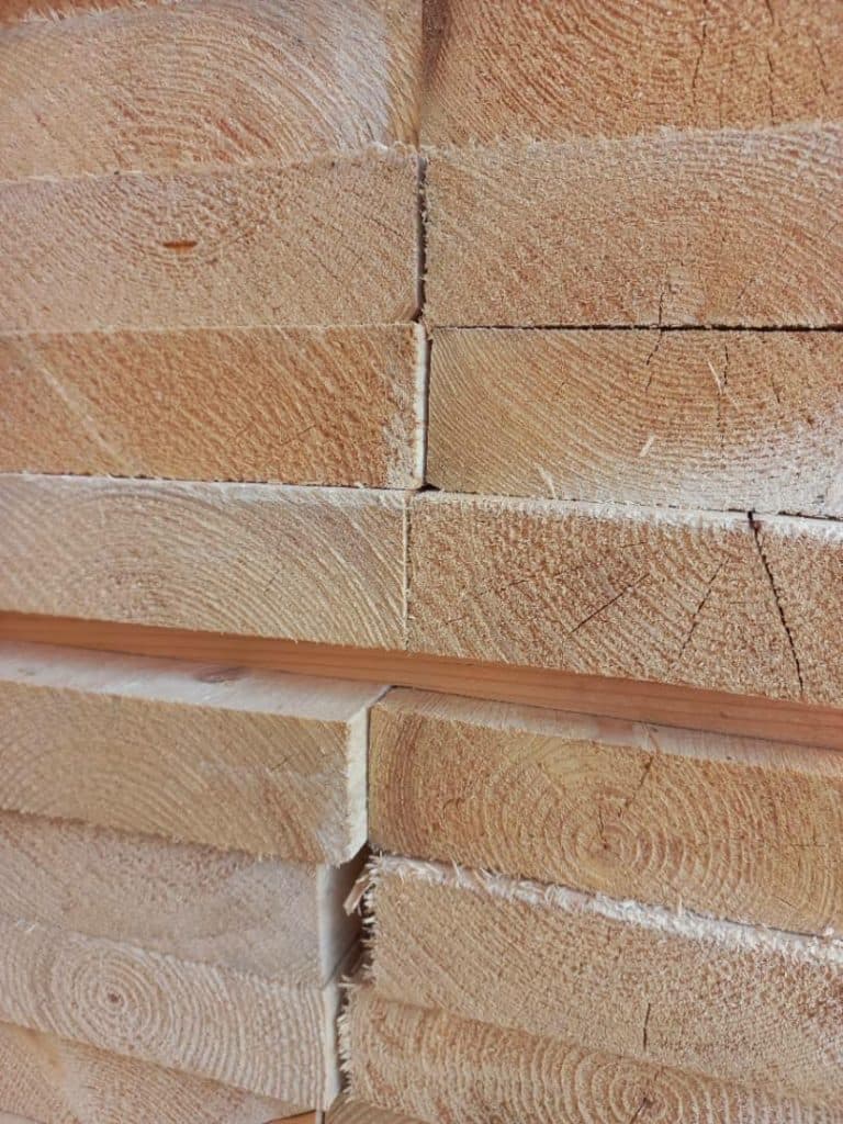 فروش و توزیع چوب روسی آتیه سازان دریای نور خزر در بندرانزلی