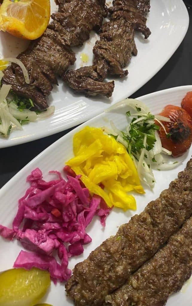 رستوران قاشق طلا در خرم آباد