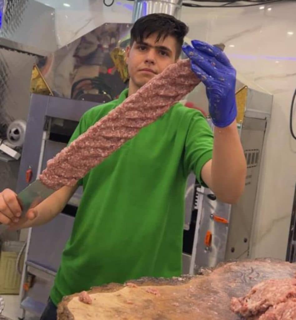 کباب ساطوری بناب حیدربابا در خرمشهر