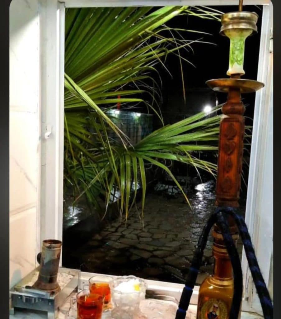 فست فود باغ شب در نی ریز