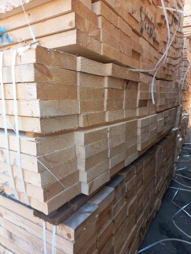 فروش و توزیع چوب روسی آتیه سازان دریای نور خزر در بندرانزلی