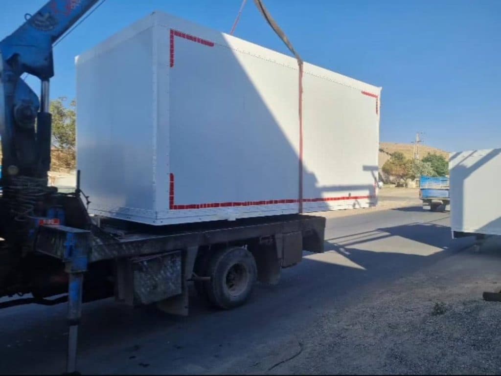طراحی و ساخت سردخانه ثابت و متحرک کامیون و نیسان بوران تک در اسکو