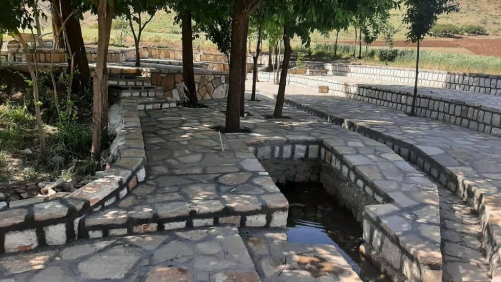 معدن سنگ درویشی در روانسر