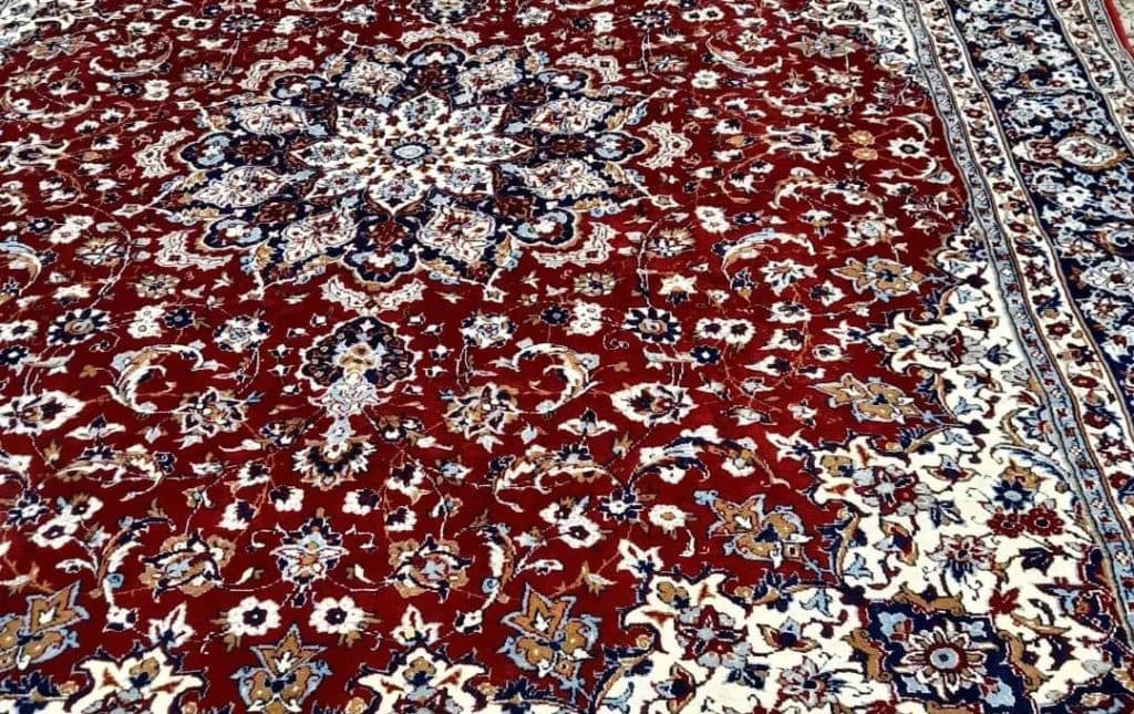 قالیشویی پدر سالار سالاری در مشهد