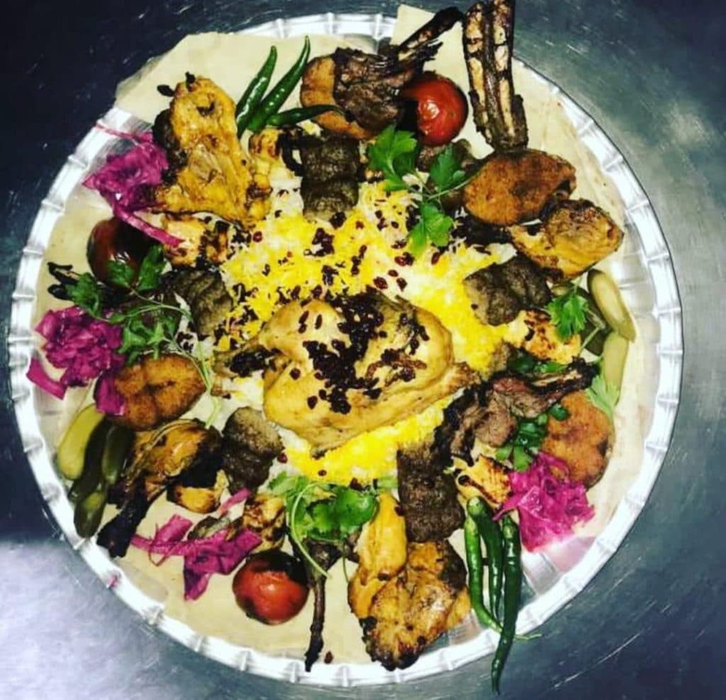 رستوران شاندیز مرشد در دشت ارژن شیراز