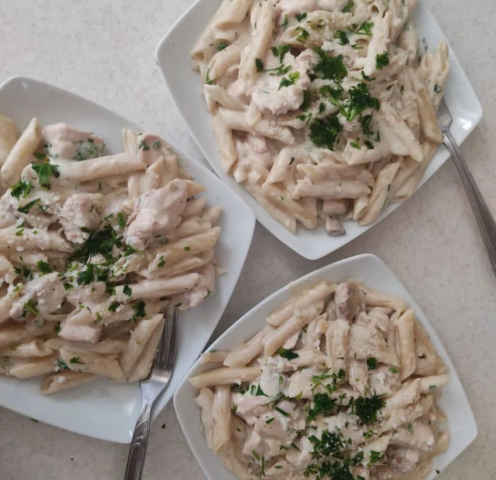 سفره خانه سنتی دایی احمد در زاهدان