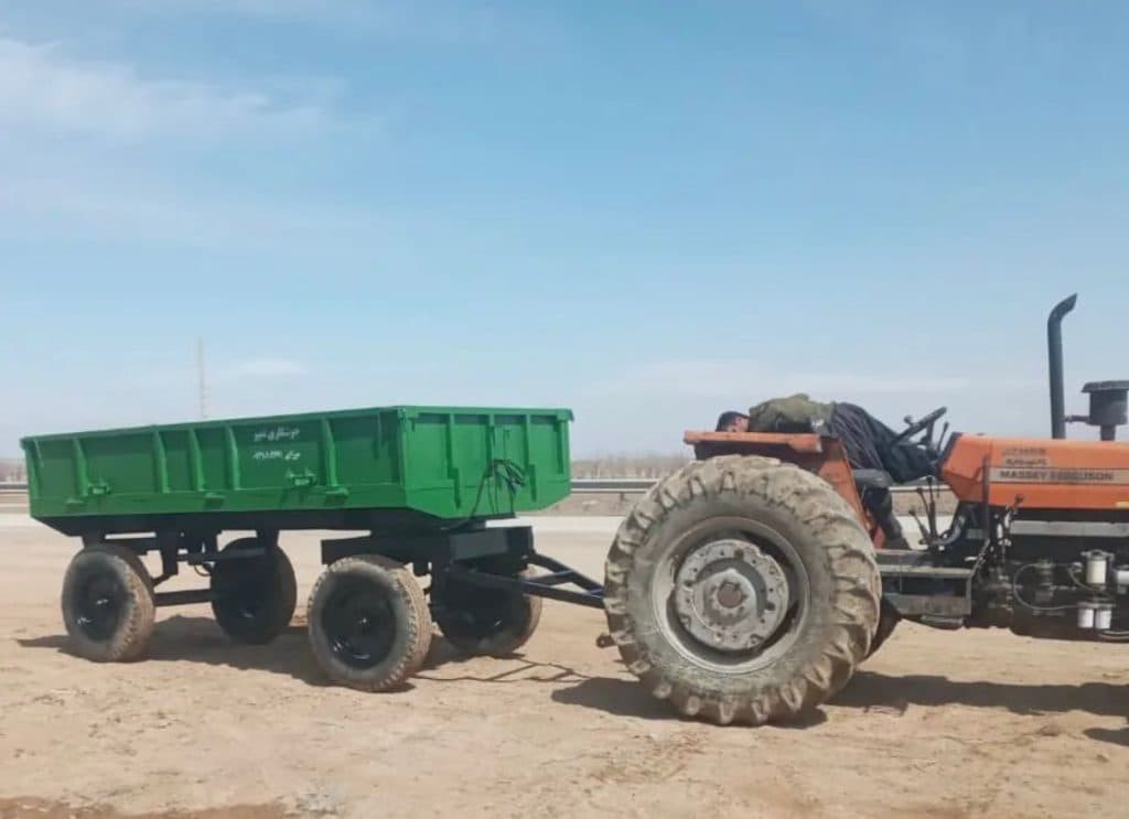 طراحی و تولید تریلی تک محور و دو محور کمپرسی میرزایی در همدان