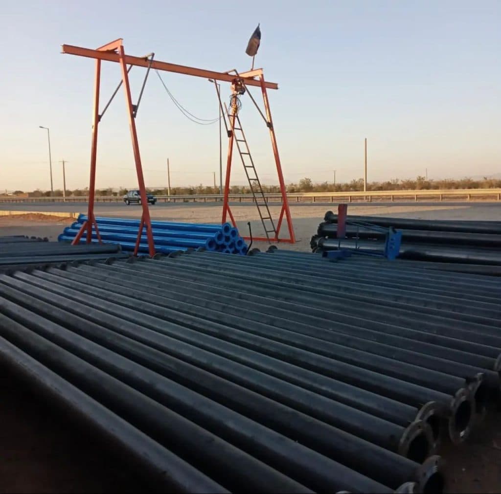 طراحی و تولید تریلی تک محور و دو محور کمپرسی میرزایی در همدان