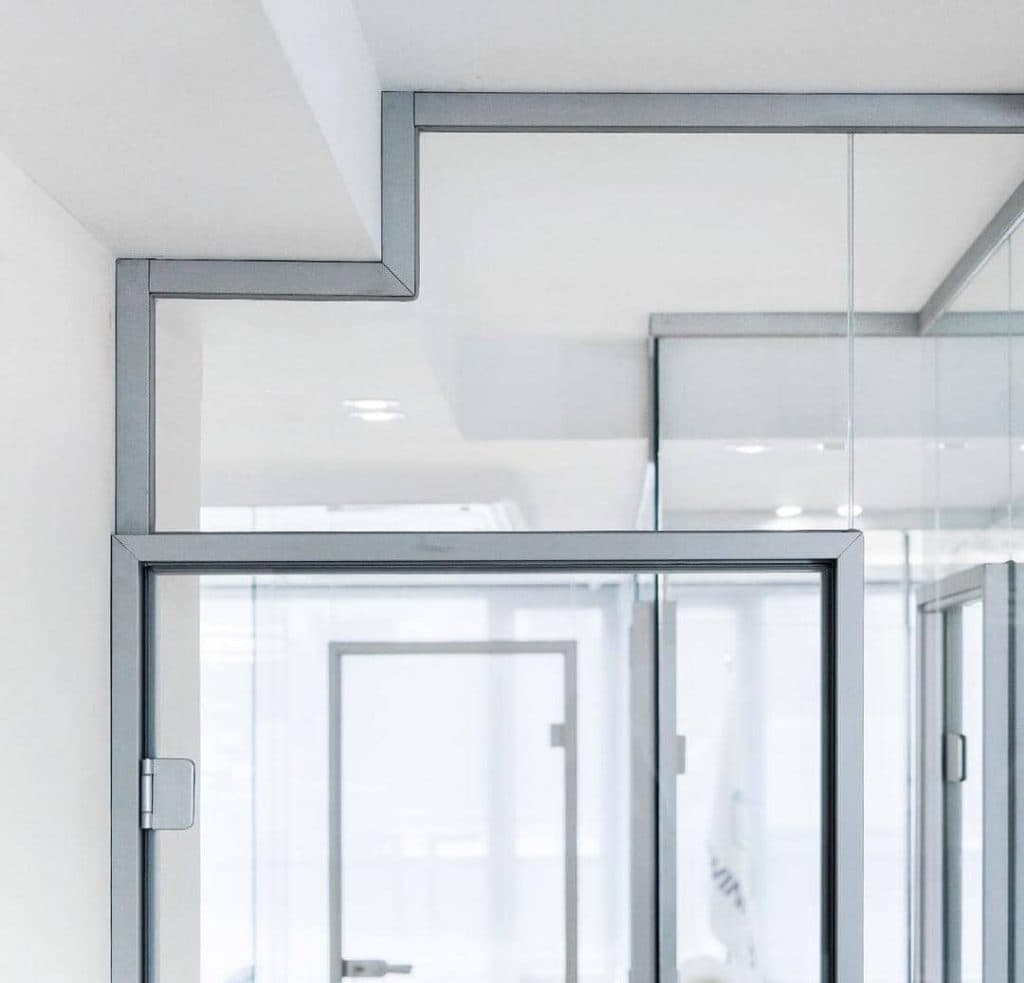 تولید و طراحی و اجرا پارتیشن اداری دیکا آسیا در تهران