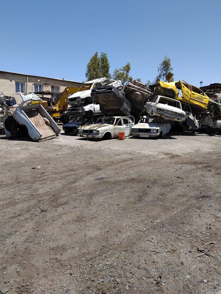 خرید و فروش خودرو فرسوده و تصادفی آهنگران در قم