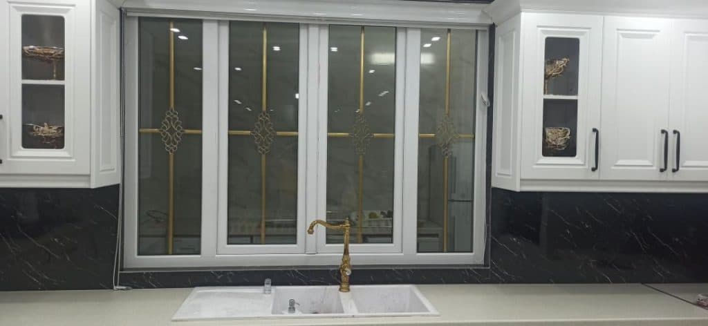 تولیدی درب و پنجره دوجداره upvc حلاجی در کبودرآهنگ