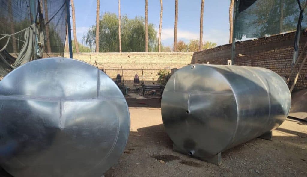 تولید و فروش مخزن فلزی تانکر سازی قائم در اصفهان