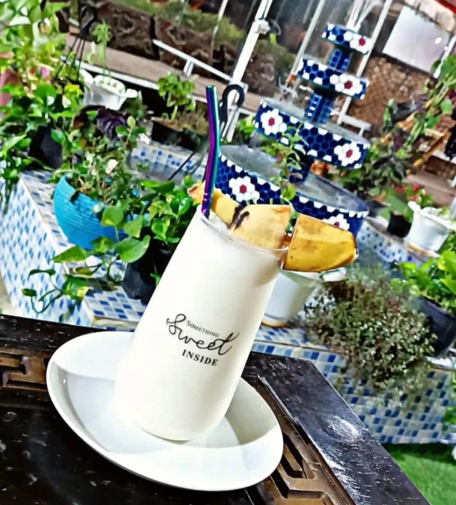 رستوران فرهام در آتشکده فیروزآباد