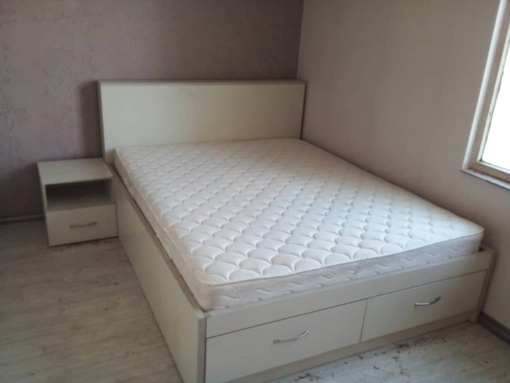 ساخت و اجرای کمد دیواری باکسی و ریلی دکوراسیون کاج در تهران