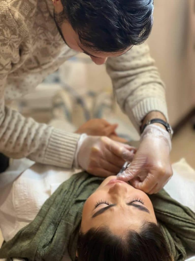 مرکز زیبایی لیزر فتوحی در تهران