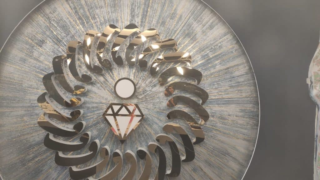 مدرس و مجری تکنیک های پتینه زهرا خلیلی در شیراز