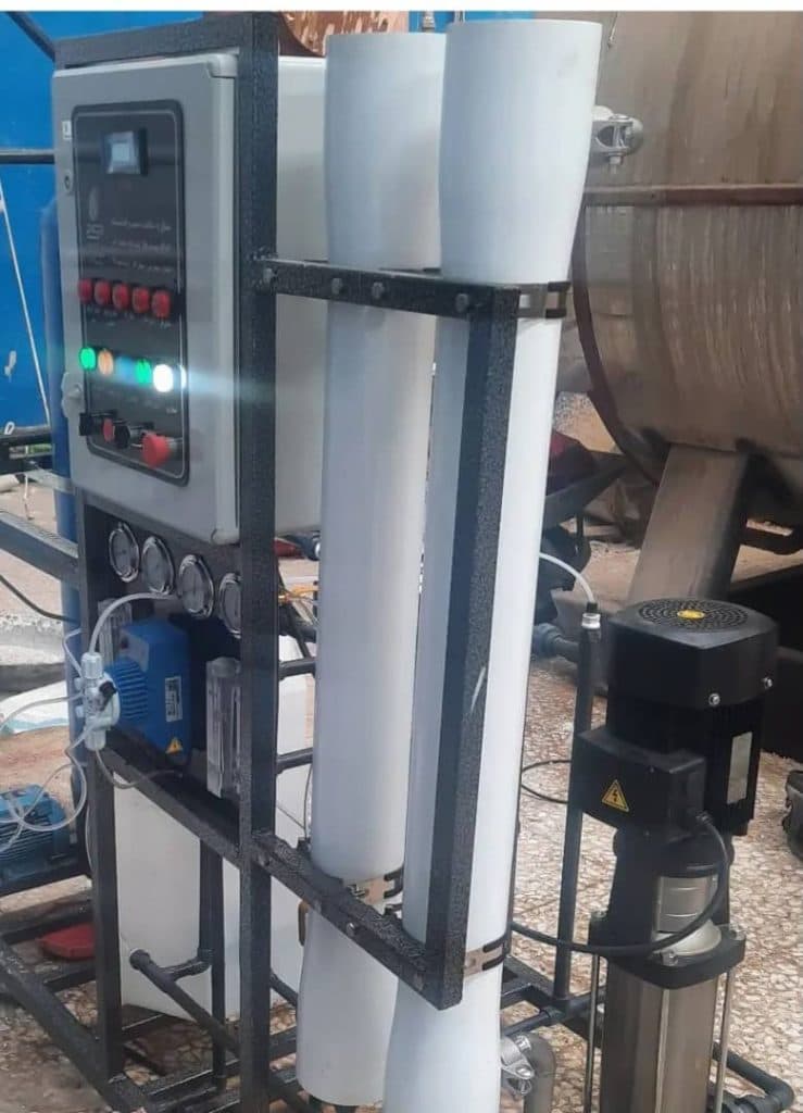 طراحی و ساخت سیستمهای تصفیه آب صنعتی و نیمه صنعتی پالایش سبز پارتاک اصفهان