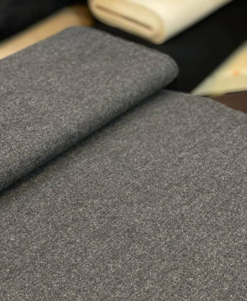 فروشگاه پارچه سرای طباطبایی در سمنان