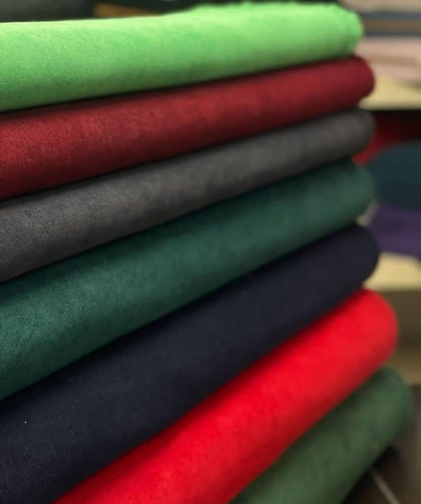 فروشگاه پارچه سرای طباطبایی در سمنان