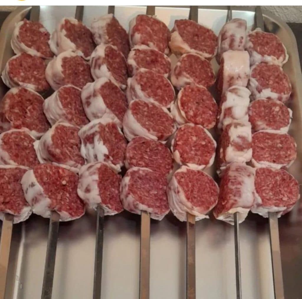 کبابی نیاکان در لنگرود