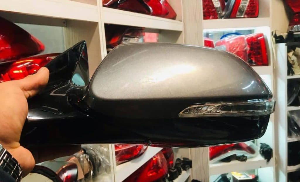 فروش و تعمیر آینه بغل خودرو حسینی در غرب تهران