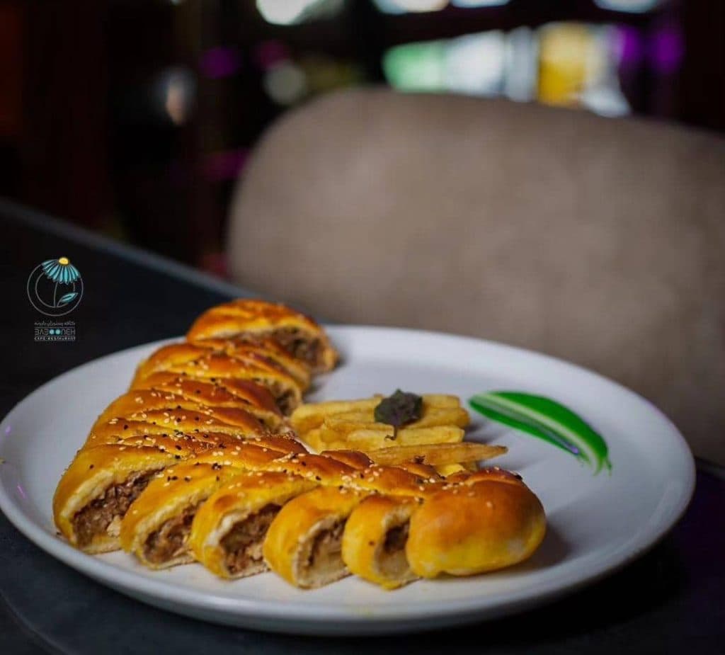 کافه رستوران بابونه در کرمانشاه