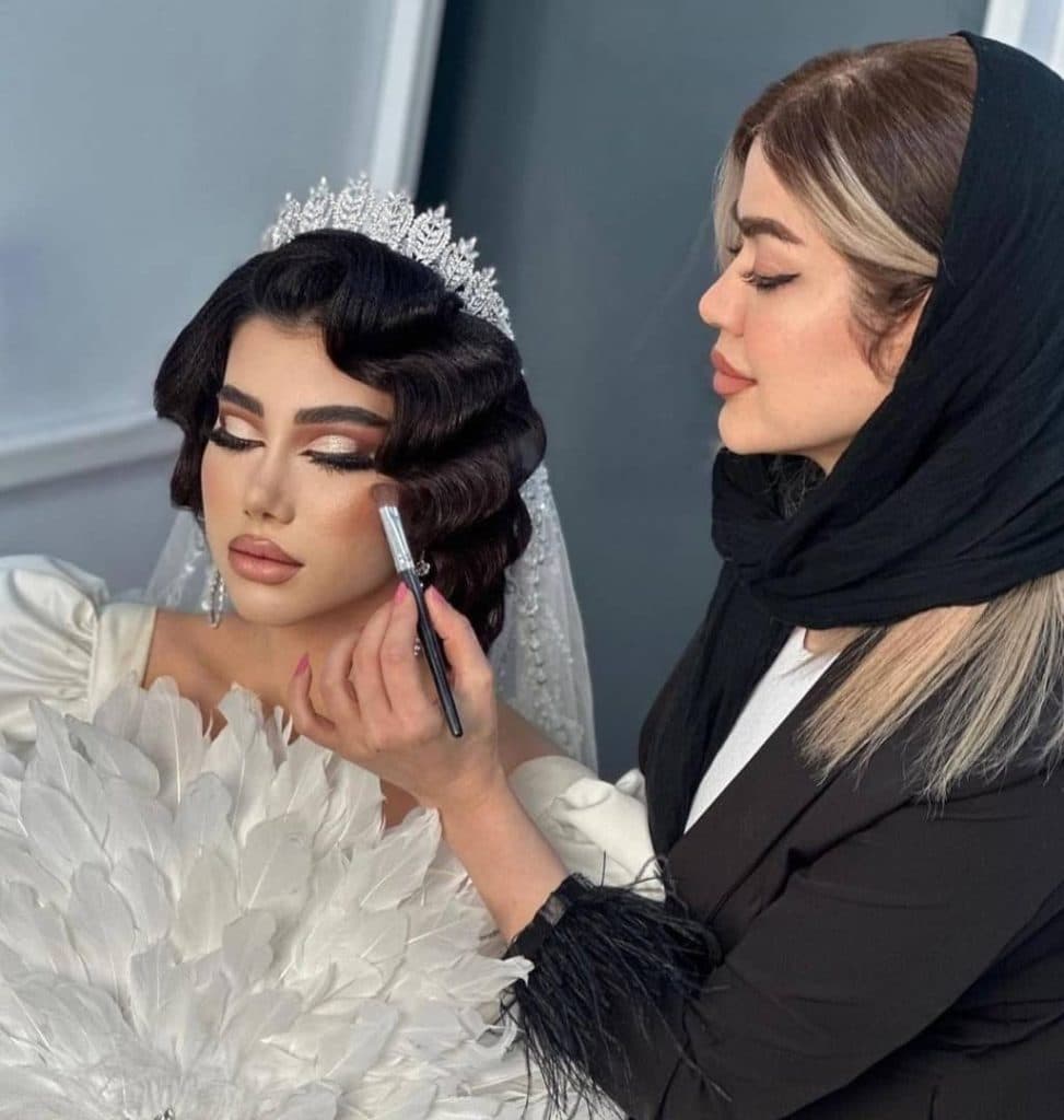 سالن زیبایی لی لی شاین در خرم آباد