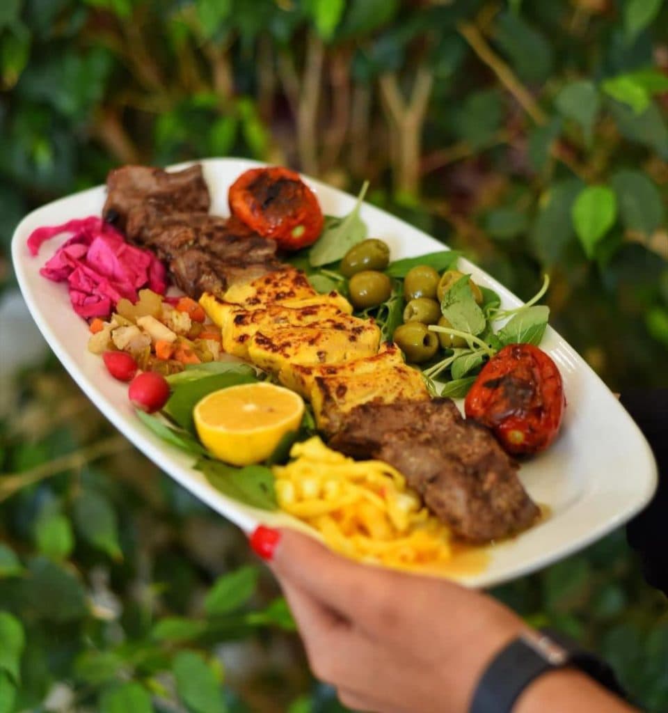 باغ رستوران ایرونی در شیراز