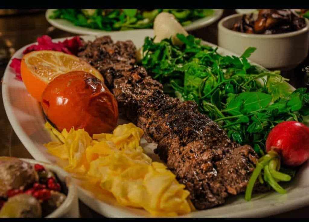 باغ رستوران ایرونی در شیراز