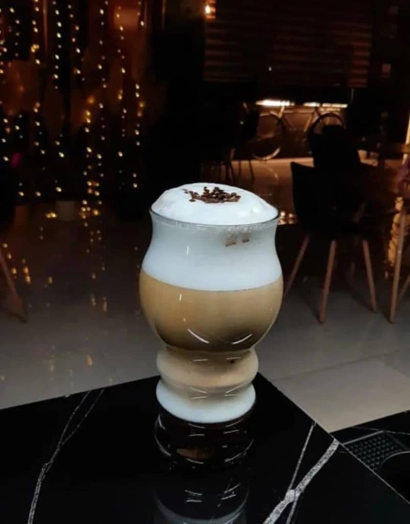 کافه پاریس در بجنورد